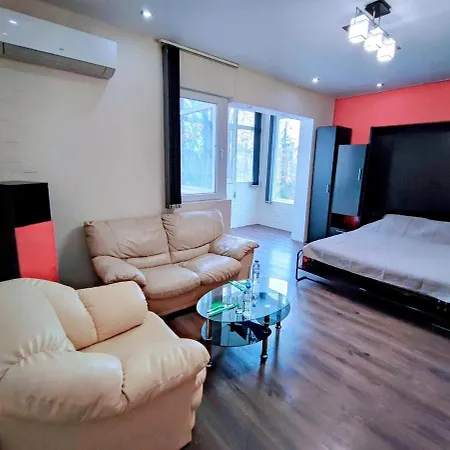 Sunny Corner Apartment